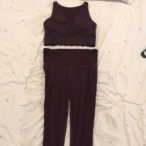 Athleta 7/8 leggings and matching crop tank
